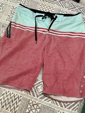 Rip Curl Mirage Board Shorts size31